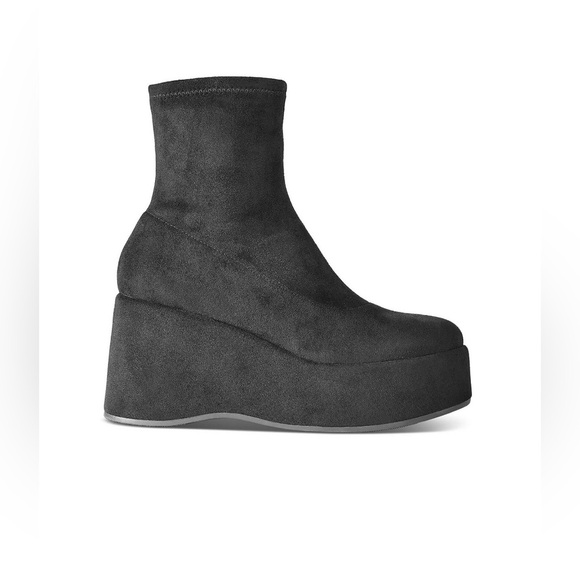 Wild Pair  Womens Earlee Faux Suede Ankle Booties - Picture 2 of 9